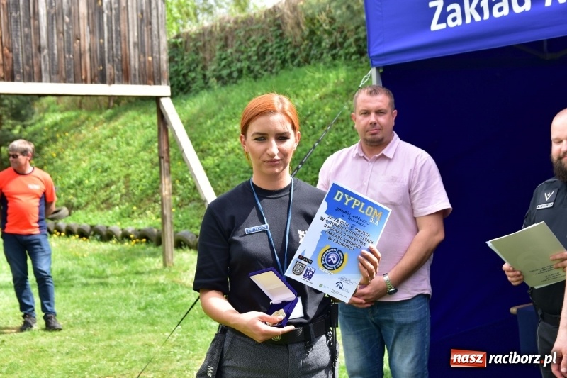 Zdjęcie w galerii na portalu naszraciborz.pl: Turniej strzelecki o puchar Dyrektora Zakładu Karnego w Raciborzu. Starosta lepszy od komendantów [FOTO i WIDEO] wiadomości z regionu