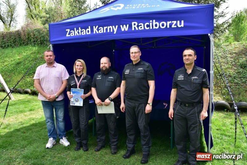 Zdjęcie w galerii na portalu naszraciborz.pl: Turniej strzelecki o puchar Dyrektora Zakładu Karnego w Raciborzu. Starosta lepszy od komendantów [FOTO i WIDEO] wiadomości z regionu