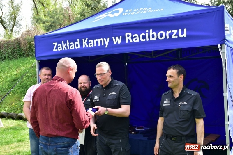 Zdjęcie w galerii na portalu naszraciborz.pl: Turniej strzelecki o puchar Dyrektora Zakładu Karnego w Raciborzu. Starosta lepszy od komendantów [FOTO i WIDEO] wiadomości z regionu