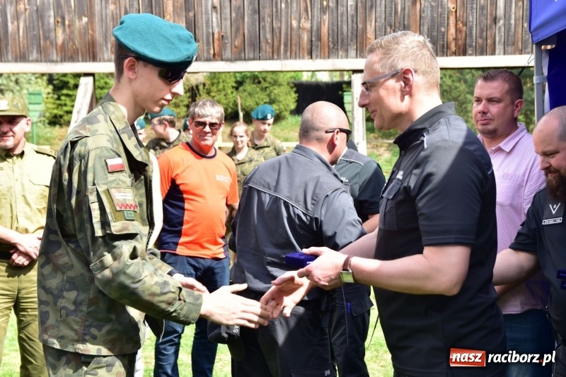 Zdjęcie w galerii na portalu naszraciborz.pl: Turniej strzelecki o puchar Dyrektora Zakładu Karnego w Raciborzu. Starosta lepszy od komendantów [FOTO i WIDEO] wiadomości z regionu