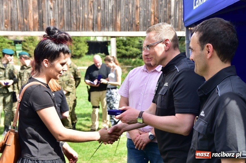 Zdjęcie w galerii na portalu naszraciborz.pl: Turniej strzelecki o puchar Dyrektora Zakładu Karnego w Raciborzu. Starosta lepszy od komendantów [FOTO i WIDEO] wiadomości z regionu