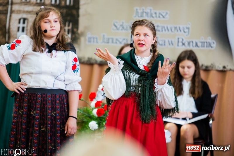 Zdjęcie w galerii na portalu naszraciborz.pl: Szkoła w Borucinie ma 120 lat i nowy sztandar  wiadomości z regionu