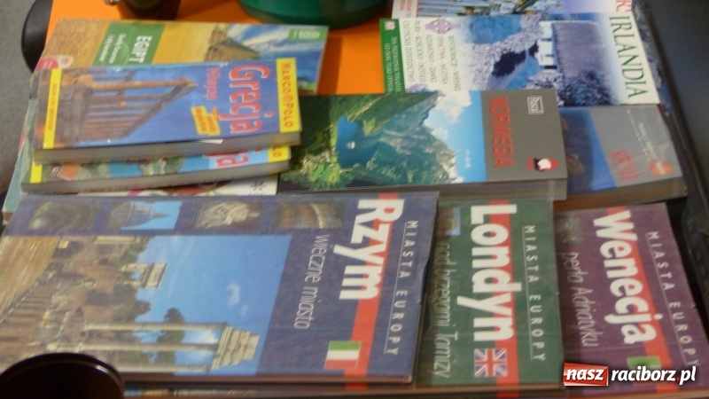 Zdjęcie w galerii na portalu naszraciborz.pl: Slajdowisko podróżnicze w bibliotece w Markowicach  wiadomości z regionu