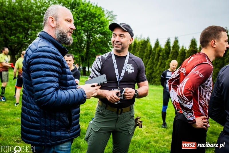 Zdjęcie w galerii na portalu naszraciborz.pl: Forsowanie Odry i litry potu. II Bieg Cichociemnych w Raciborzu [FOTO i WIDEO] wiadomości z regionu