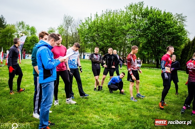 Zdjęcie w galerii na portalu naszraciborz.pl: Forsowanie Odry i litry potu. II Bieg Cichociemnych w Raciborzu [FOTO i WIDEO] wiadomości z regionu