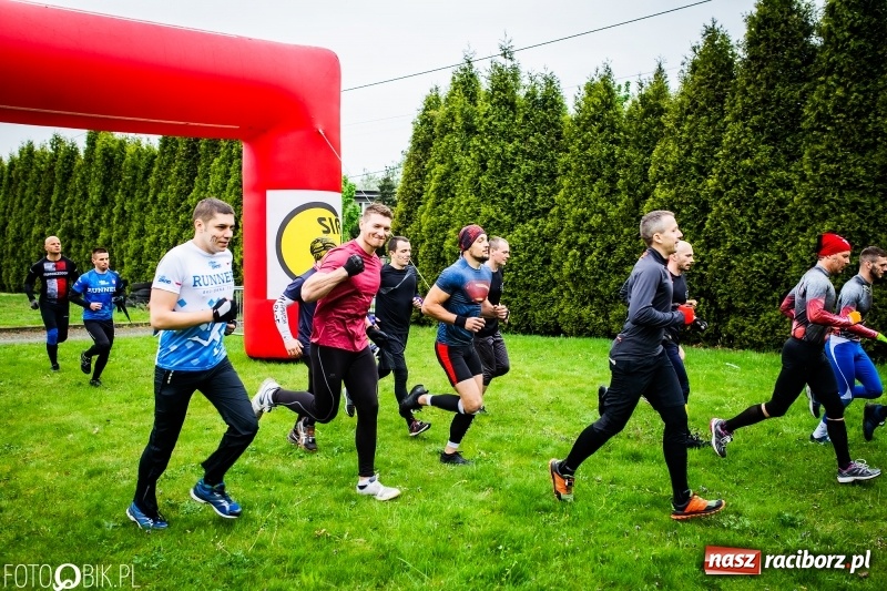 Zdjęcie w galerii na portalu naszraciborz.pl: Forsowanie Odry i litry potu. II Bieg Cichociemnych w Raciborzu [FOTO i WIDEO] wiadomości z regionu