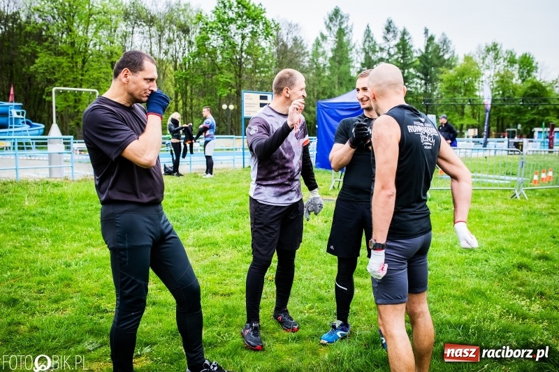 Zdjęcie w galerii na portalu naszraciborz.pl: Forsowanie Odry i litry potu. II Bieg Cichociemnych w Raciborzu [FOTO i WIDEO] wiadomości z regionu