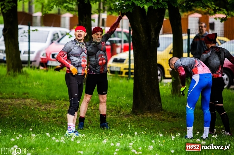 Zdjęcie w galerii na portalu naszraciborz.pl: Forsowanie Odry i litry potu. II Bieg Cichociemnych w Raciborzu [FOTO i WIDEO] wiadomości z regionu
