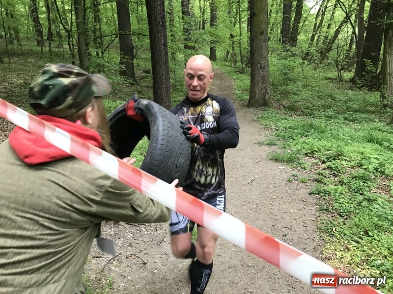 Zdjęcie w galerii na portalu naszraciborz.pl: Forsowanie Odry i litry potu. II Bieg Cichociemnych w Raciborzu [FOTO i WIDEO] wiadomości z regionu