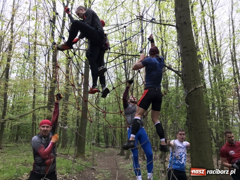 Zdjęcie w galerii na portalu naszraciborz.pl: Forsowanie Odry i litry potu. II Bieg Cichociemnych w Raciborzu [FOTO i WIDEO] wiadomości z regionu