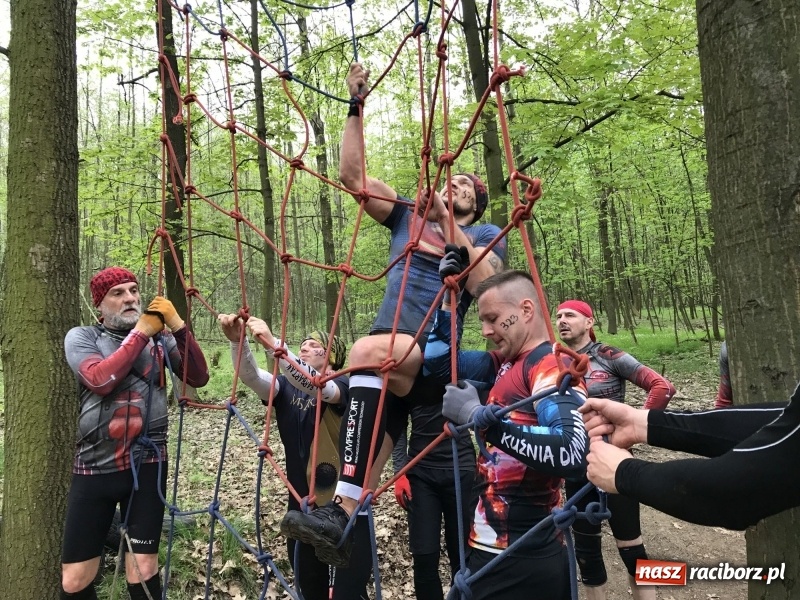 Zdjęcie w galerii na portalu naszraciborz.pl: Forsowanie Odry i litry potu. II Bieg Cichociemnych w Raciborzu [FOTO i WIDEO] wiadomości z regionu
