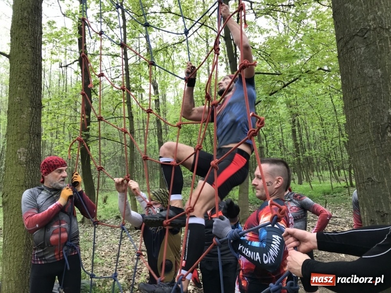 Zdjęcie w galerii na portalu naszraciborz.pl: Forsowanie Odry i litry potu. II Bieg Cichociemnych w Raciborzu [FOTO i WIDEO] wiadomości z regionu