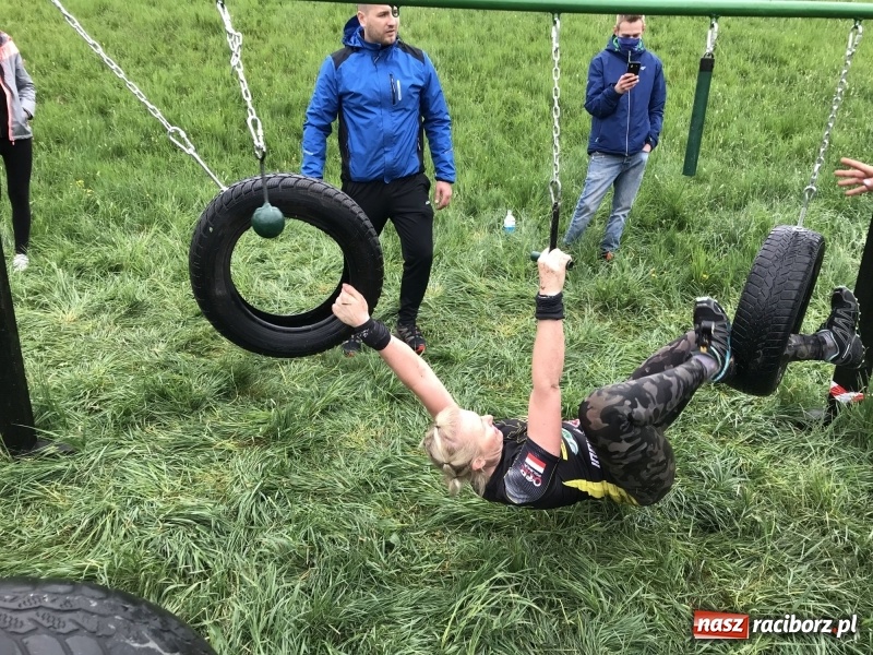 Zdjęcie w galerii na portalu naszraciborz.pl: Forsowanie Odry i litry potu. II Bieg Cichociemnych w Raciborzu [FOTO i WIDEO] wiadomości z regionu