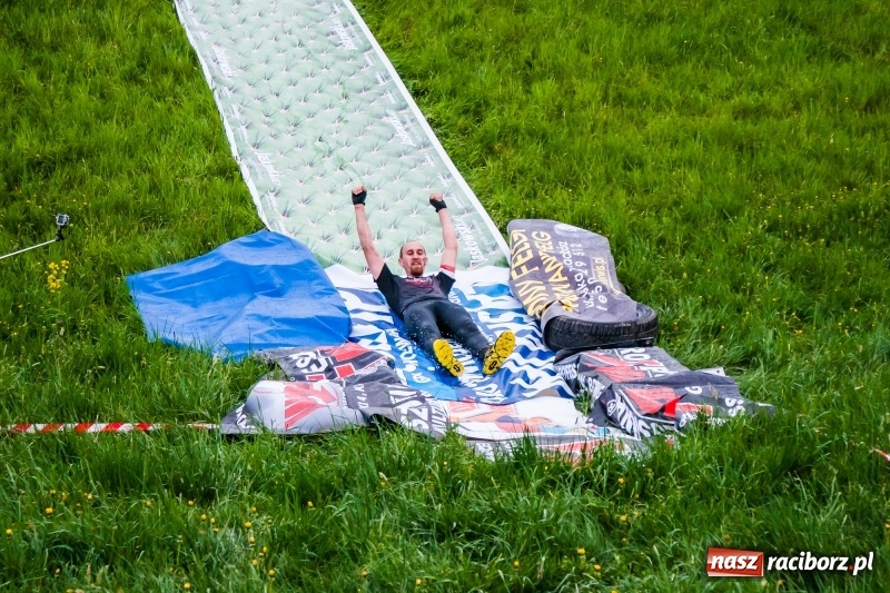 Zdjęcie w galerii na portalu naszraciborz.pl: Forsowanie Odry i litry potu. II Bieg Cichociemnych w Raciborzu [FOTO i WIDEO] wiadomości z regionu