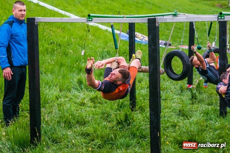 Zdjęcie w galerii na portalu naszraciborz.pl: Forsowanie Odry i litry potu. II Bieg Cichociemnych w Raciborzu [FOTO i WIDEO] wiadomości z regionu