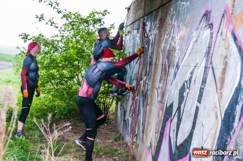 Zdjęcie w galerii na portalu naszraciborz.pl: Forsowanie Odry i litry potu. II Bieg Cichociemnych w Raciborzu [FOTO i WIDEO] wiadomości z regionu