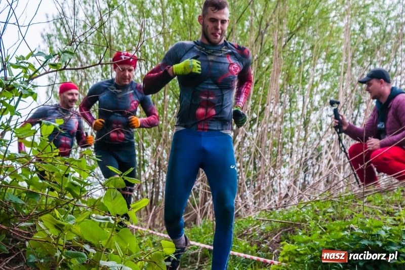 Zdjęcie w galerii na portalu naszraciborz.pl: Forsowanie Odry i litry potu. II Bieg Cichociemnych w Raciborzu [FOTO i WIDEO] wiadomości z regionu