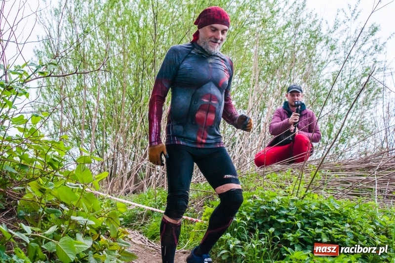 Zdjęcie w galerii na portalu naszraciborz.pl: Forsowanie Odry i litry potu. II Bieg Cichociemnych w Raciborzu [FOTO i WIDEO] wiadomości z regionu