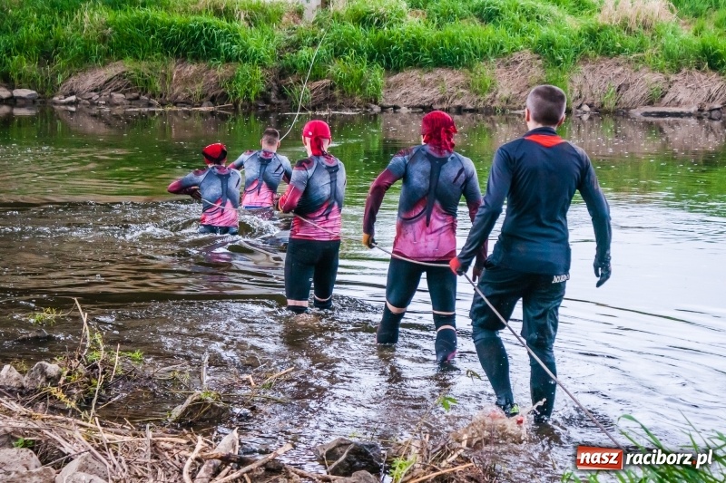 Zdjęcie w galerii na portalu naszraciborz.pl: Forsowanie Odry i litry potu. II Bieg Cichociemnych w Raciborzu [FOTO i WIDEO] wiadomości z regionu