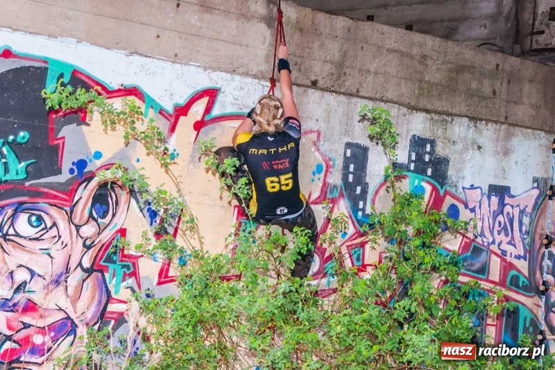 Zdjęcie w galerii na portalu naszraciborz.pl: Forsowanie Odry i litry potu. II Bieg Cichociemnych w Raciborzu [FOTO i WIDEO] wiadomości z regionu