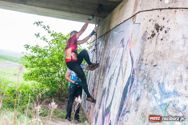 Zdjęcie w galerii na portalu naszraciborz.pl: Forsowanie Odry i litry potu. II Bieg Cichociemnych w Raciborzu [FOTO i WIDEO] wiadomości z regionu