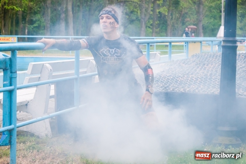 Zdjęcie w galerii na portalu naszraciborz.pl: Forsowanie Odry i litry potu. II Bieg Cichociemnych w Raciborzu [FOTO i WIDEO] wiadomości z regionu