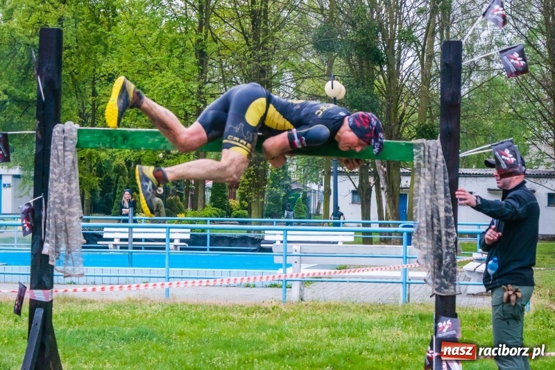 Zdjęcie w galerii na portalu naszraciborz.pl: Forsowanie Odry i litry potu. II Bieg Cichociemnych w Raciborzu [FOTO i WIDEO] wiadomości z regionu