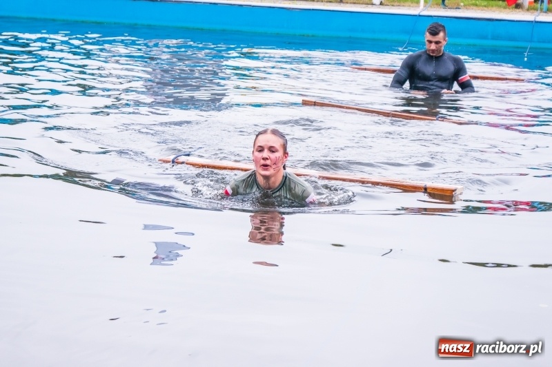 Zdjęcie w galerii na portalu naszraciborz.pl: Forsowanie Odry i litry potu. II Bieg Cichociemnych w Raciborzu [FOTO i WIDEO] wiadomości z regionu