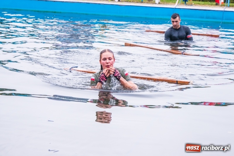 Zdjęcie w galerii na portalu naszraciborz.pl: Forsowanie Odry i litry potu. II Bieg Cichociemnych w Raciborzu [FOTO i WIDEO] wiadomości z regionu