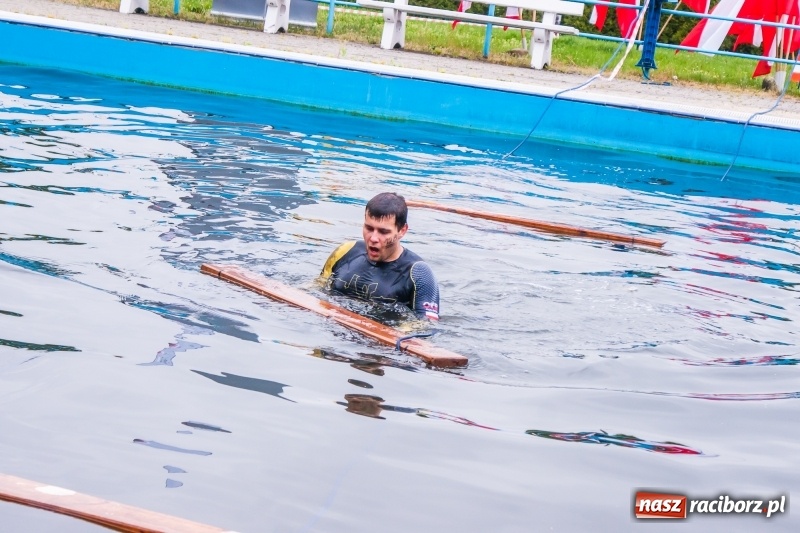 Zdjęcie w galerii na portalu naszraciborz.pl: Forsowanie Odry i litry potu. II Bieg Cichociemnych w Raciborzu [FOTO i WIDEO] wiadomości z regionu