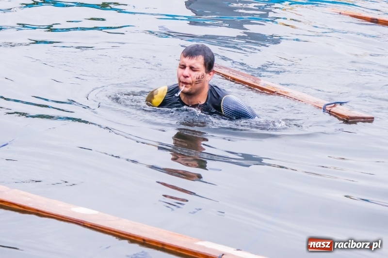 Zdjęcie w galerii na portalu naszraciborz.pl: Forsowanie Odry i litry potu. II Bieg Cichociemnych w Raciborzu [FOTO i WIDEO] wiadomości z regionu