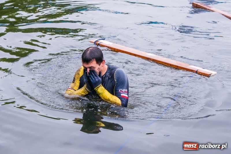 Zdjęcie w galerii na portalu naszraciborz.pl: Forsowanie Odry i litry potu. II Bieg Cichociemnych w Raciborzu [FOTO i WIDEO] wiadomości z regionu