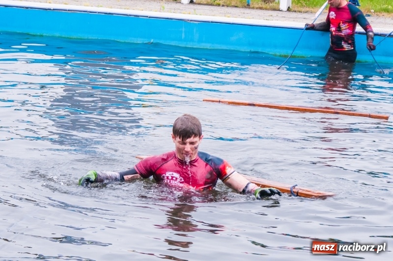 Zdjęcie w galerii na portalu naszraciborz.pl: Forsowanie Odry i litry potu. II Bieg Cichociemnych w Raciborzu [FOTO i WIDEO] wiadomości z regionu