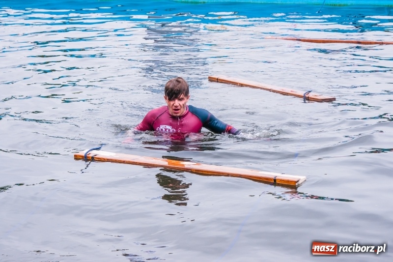 Zdjęcie w galerii na portalu naszraciborz.pl: Forsowanie Odry i litry potu. II Bieg Cichociemnych w Raciborzu [FOTO i WIDEO] wiadomości z regionu