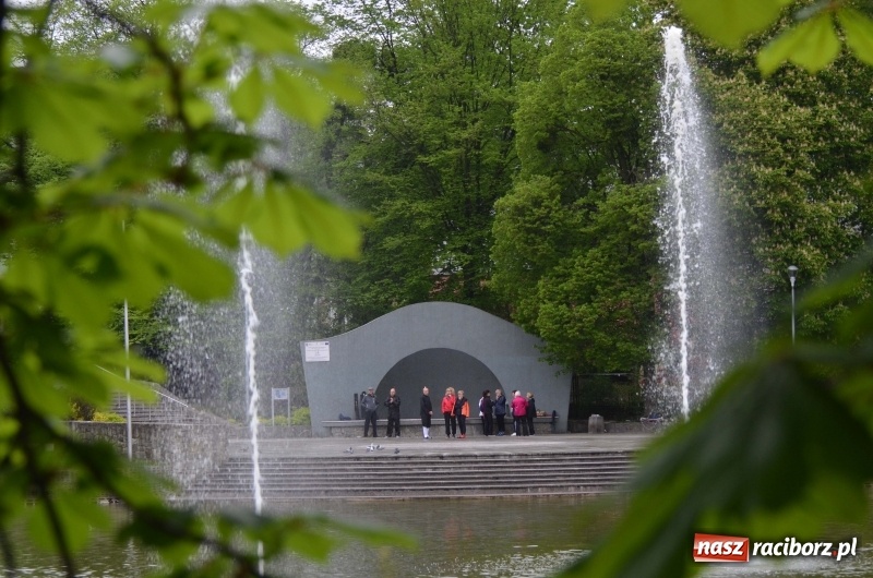 Zdjęcie w galerii na portalu naszraciborz.pl: Tai Chi i Qigong. Energia przepłynęła także przez Racibórz [FOTO] wiadomości z regionu