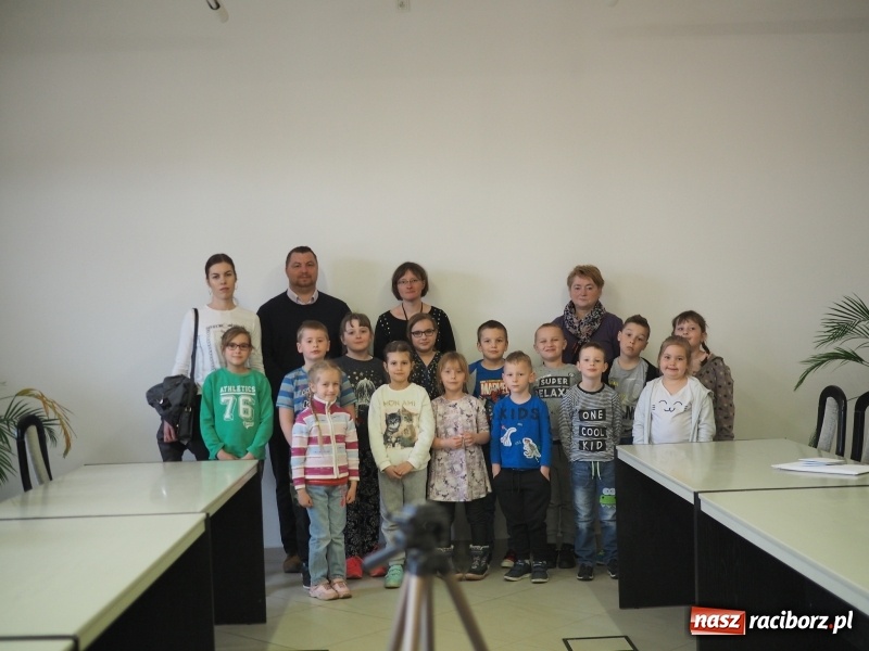 Zdjęcie w galerii na portalu naszraciborz.pl: Dzieci nałożyły zobowiązanie na wójta Rudnika  wiadomości z regionu
