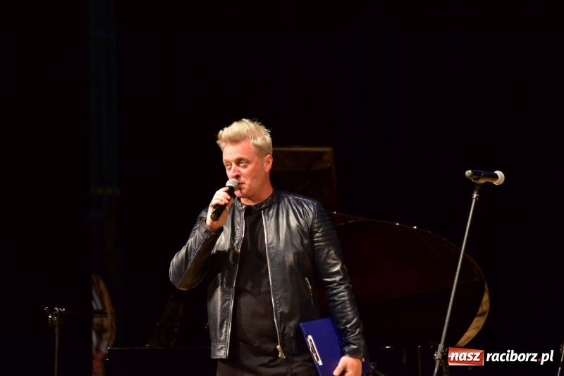 Zdjęcie w galerii na portalu naszraciborz.pl: Mimi i Dusia wygrały IV Raciborską Giełdę Talentów [FOTO i WIDEO] wiadomości z regionu