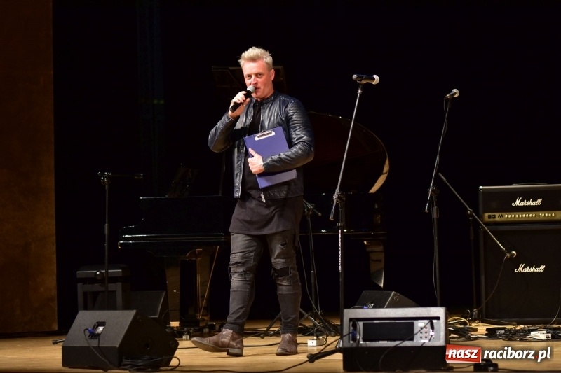 Zdjęcie w galerii na portalu naszraciborz.pl: Mimi i Dusia wygrały IV Raciborską Giełdę Talentów [FOTO i WIDEO] wiadomości z regionu