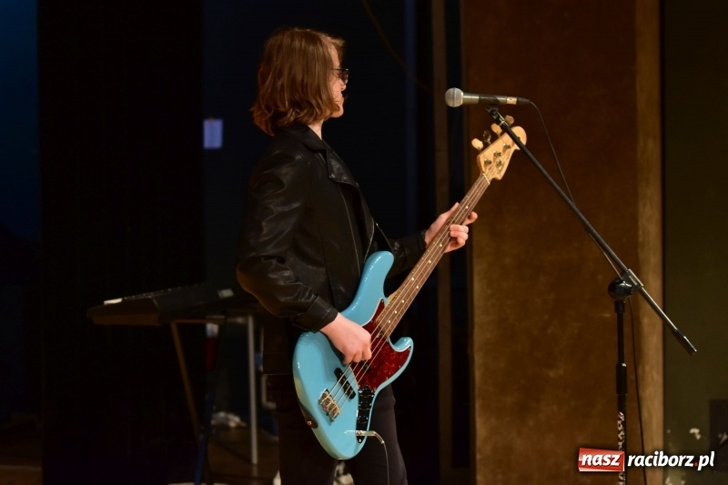 Zdjęcie w galerii na portalu naszraciborz.pl: Mimi i Dusia wygrały IV Raciborską Giełdę Talentów [FOTO i WIDEO] wiadomości z regionu