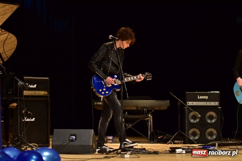 Zdjęcie w galerii na portalu naszraciborz.pl: Mimi i Dusia wygrały IV Raciborską Giełdę Talentów [FOTO i WIDEO] wiadomości z regionu