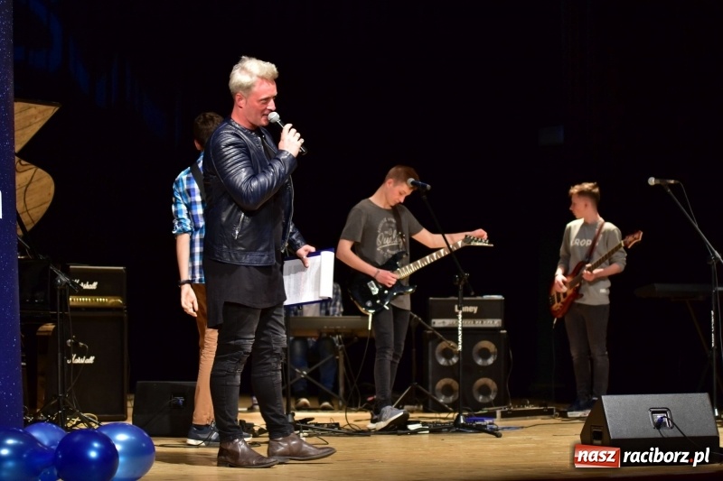 Zdjęcie w galerii na portalu naszraciborz.pl: Mimi i Dusia wygrały IV Raciborską Giełdę Talentów [FOTO i WIDEO] wiadomości z regionu