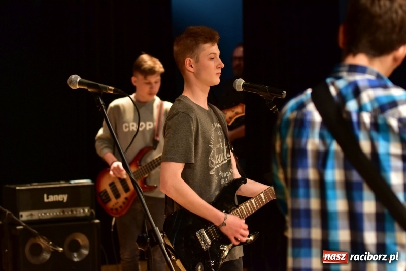 Zdjęcie w galerii na portalu naszraciborz.pl: Mimi i Dusia wygrały IV Raciborską Giełdę Talentów [FOTO i WIDEO] wiadomości z regionu