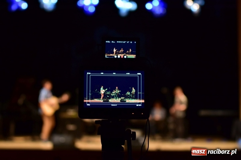 Zdjęcie w galerii na portalu naszraciborz.pl: Mimi i Dusia wygrały IV Raciborską Giełdę Talentów [FOTO i WIDEO] wiadomości z regionu