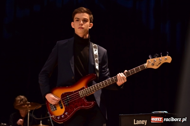 Zdjęcie w galerii na portalu naszraciborz.pl: Mimi i Dusia wygrały IV Raciborską Giełdę Talentów [FOTO i WIDEO] wiadomości z regionu