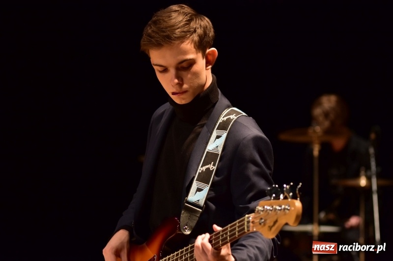 Zdjęcie w galerii na portalu naszraciborz.pl: Mimi i Dusia wygrały IV Raciborską Giełdę Talentów [FOTO i WIDEO] wiadomości z regionu