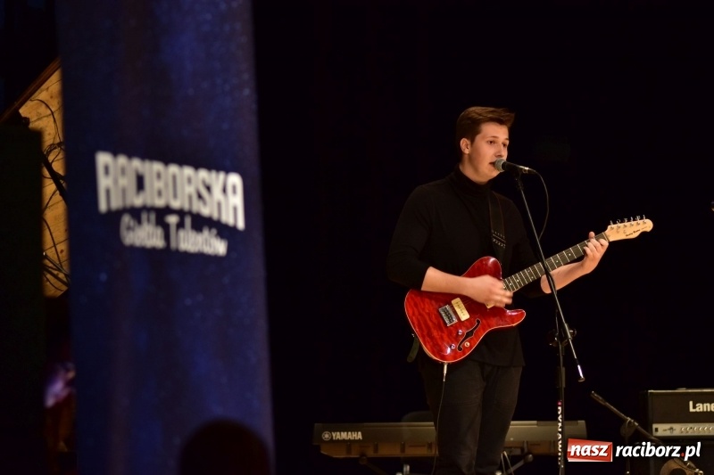 Zdjęcie w galerii na portalu naszraciborz.pl: Mimi i Dusia wygrały IV Raciborską Giełdę Talentów [FOTO i WIDEO] wiadomości z regionu