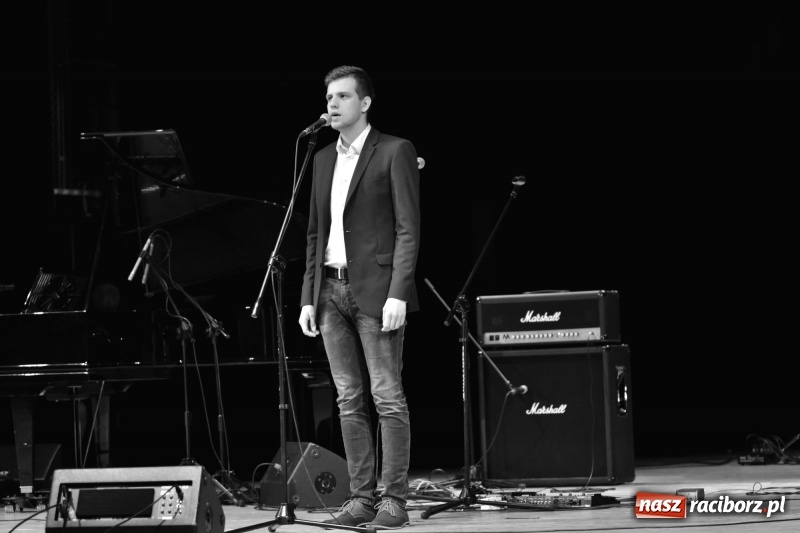 Zdjęcie w galerii na portalu naszraciborz.pl: Mimi i Dusia wygrały IV Raciborską Giełdę Talentów [FOTO i WIDEO] wiadomości z regionu