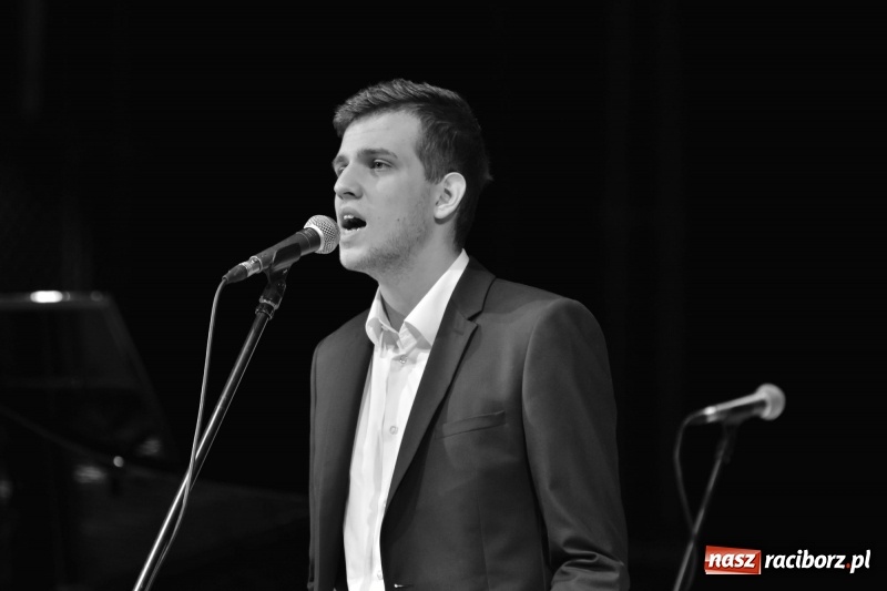 Zdjęcie w galerii na portalu naszraciborz.pl: Mimi i Dusia wygrały IV Raciborską Giełdę Talentów [FOTO i WIDEO] wiadomości z regionu