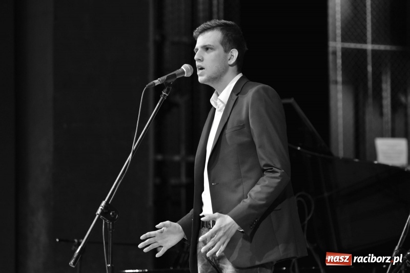 Zdjęcie w galerii na portalu naszraciborz.pl: Mimi i Dusia wygrały IV Raciborską Giełdę Talentów [FOTO i WIDEO] wiadomości z regionu