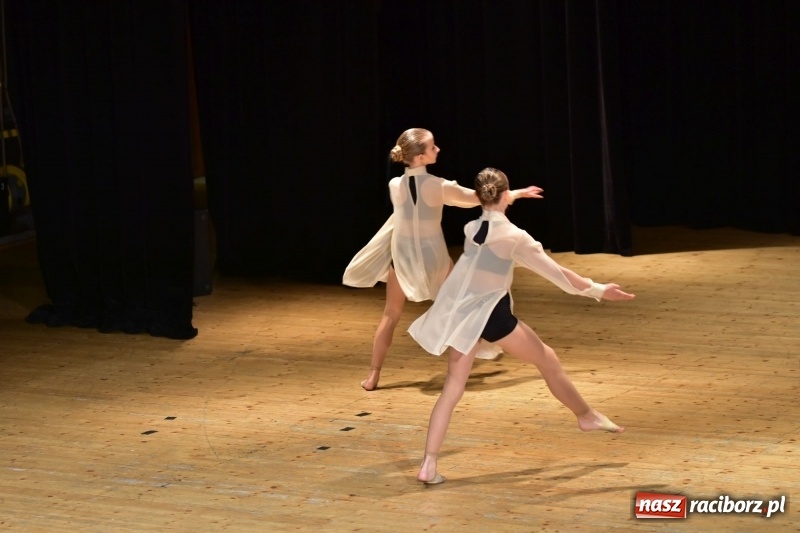 Zdjęcie w galerii na portalu naszraciborz.pl: Mimi i Dusia wygrały IV Raciborską Giełdę Talentów [FOTO i WIDEO] wiadomości z regionu